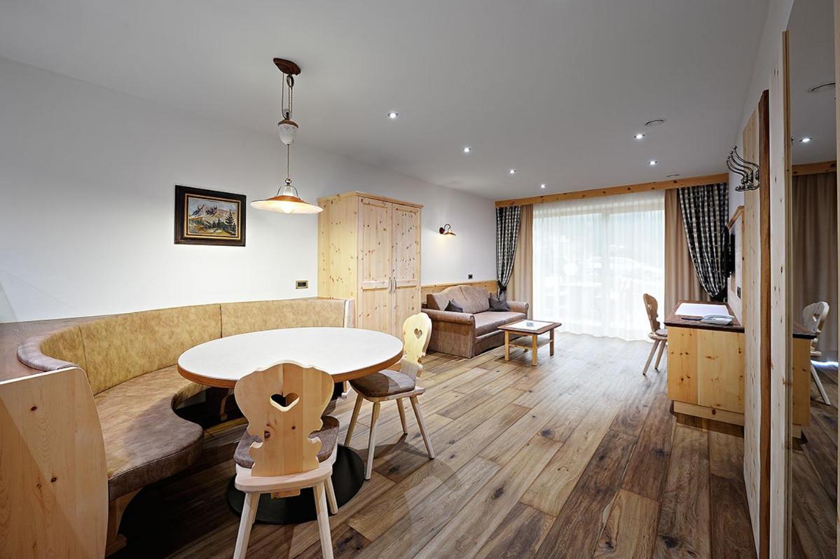Garni Residence Soraiser Σέλβα ντι Βαλ Γκαρντένα Εξωτερικό φωτογραφία